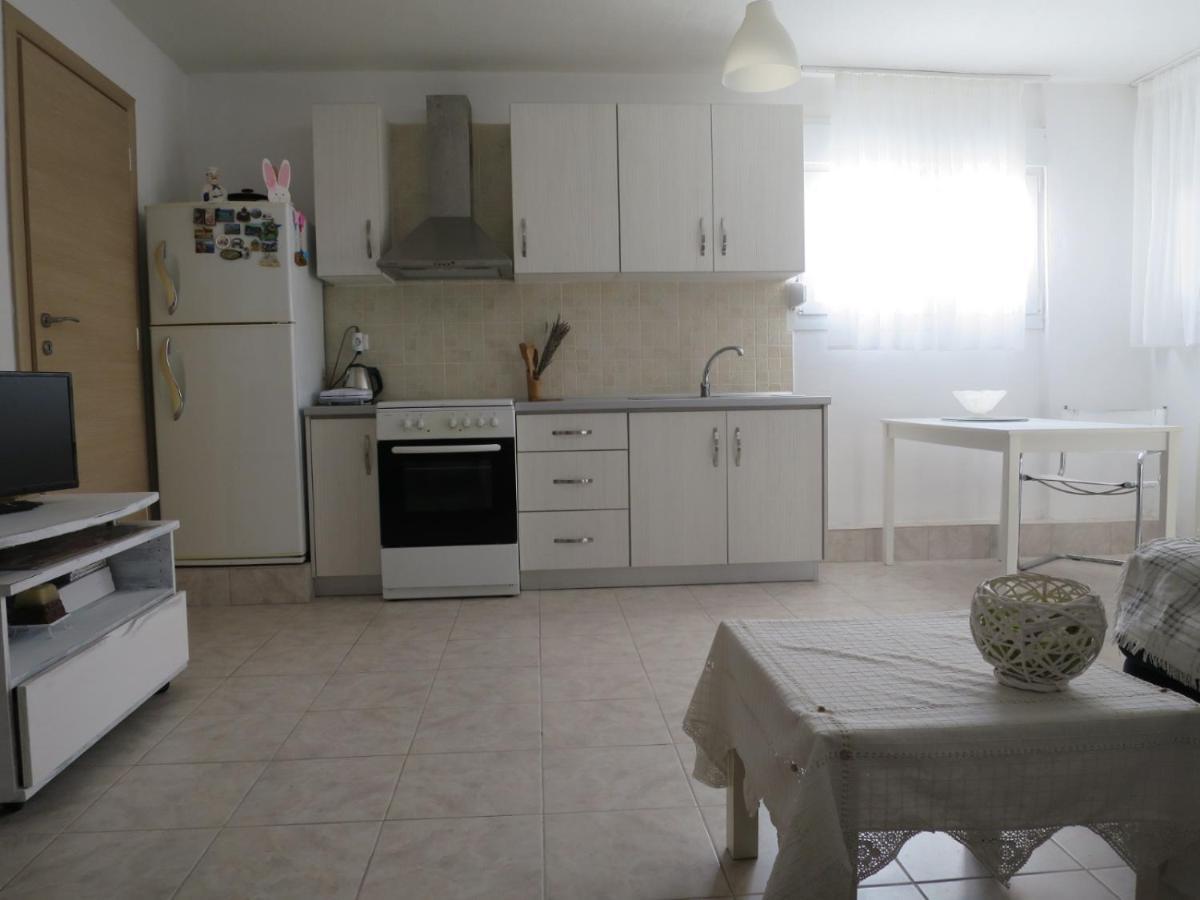 Guesthouse With Garden Comotini Exterior foto