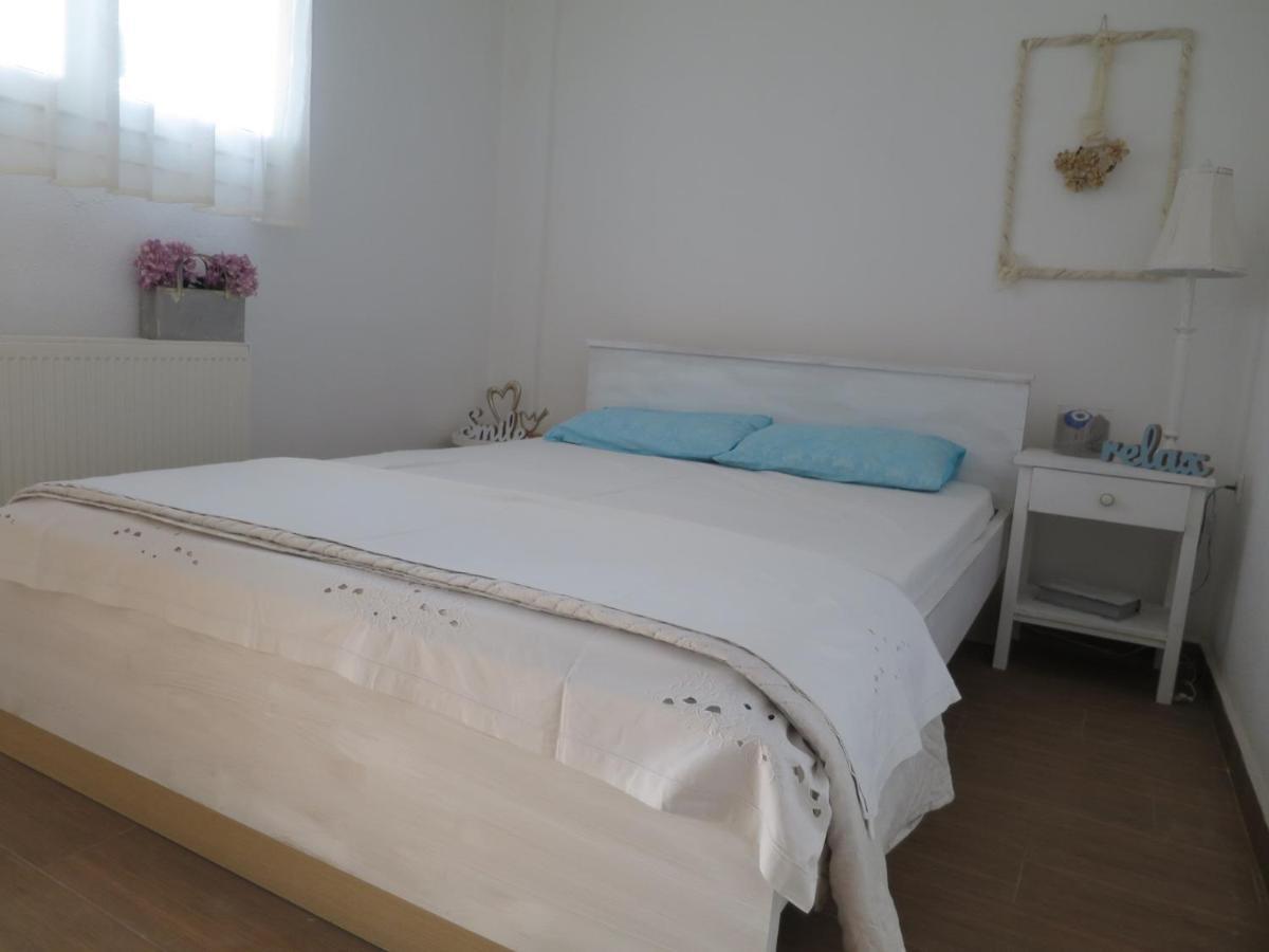 Guesthouse With Garden Comotini Exterior foto